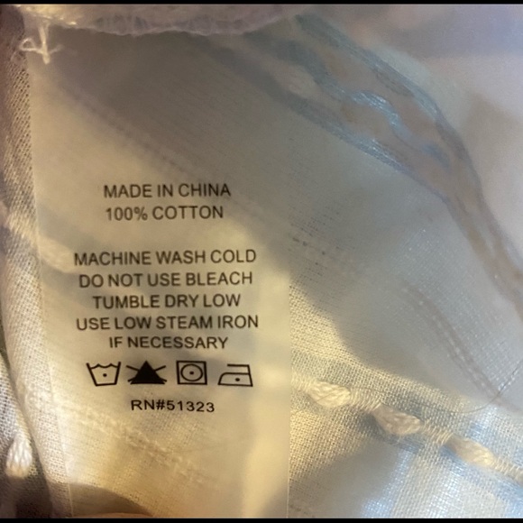 Vince Camuto Cute Off Shoulder top💐💐 - Picture 6 of 7